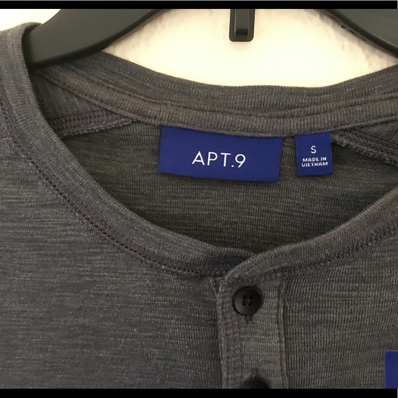 Men’s Apt 9  long Sleeves tee front buttons - Picture 3 of 5